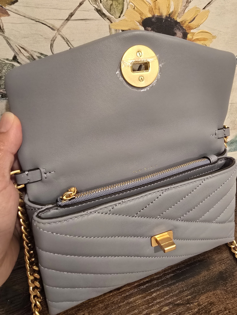 Tory Burch Quilted Chevron Leather Shoulder Bag - Light Gray Blue - Picture 4 of 13